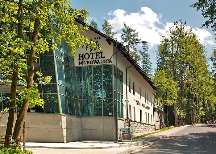 Murowanica 3*