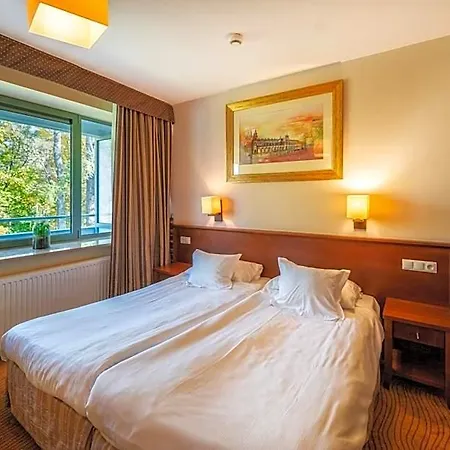 Hotell Murowanica 3*