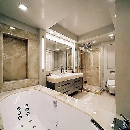 Murowanica Hotell 3*