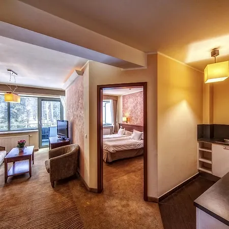 Hotel Murowanica 3*