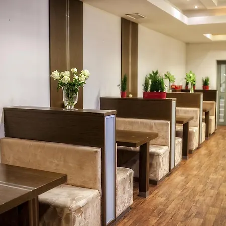Murowanica Otel