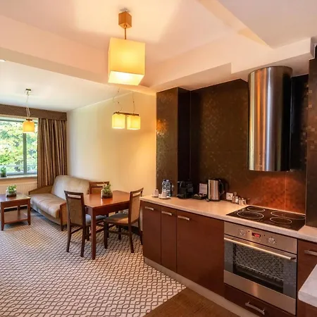 Hotel Murowanica 3*